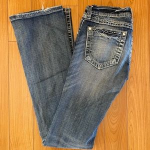 Miss Me Jeans! Size 25 X-Long! Little worn at the bottoms.